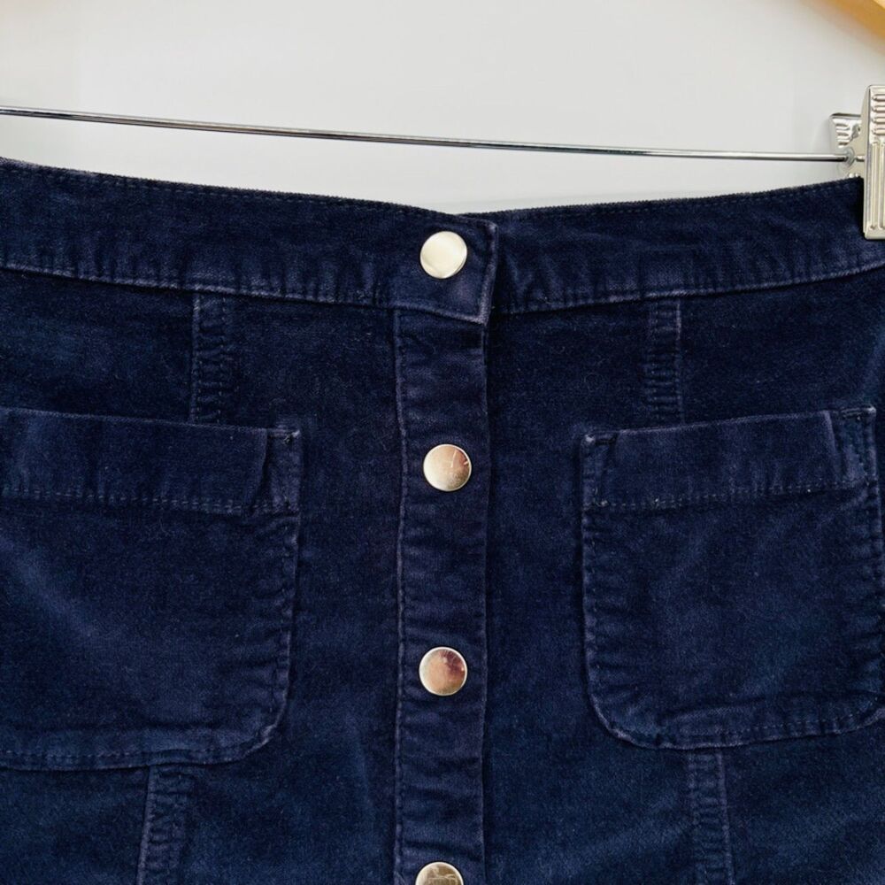 Urban Outfitters Velveteen Snap Front Mini Skirt in Navy, Size Small, Preppy - Picture 3 of 6